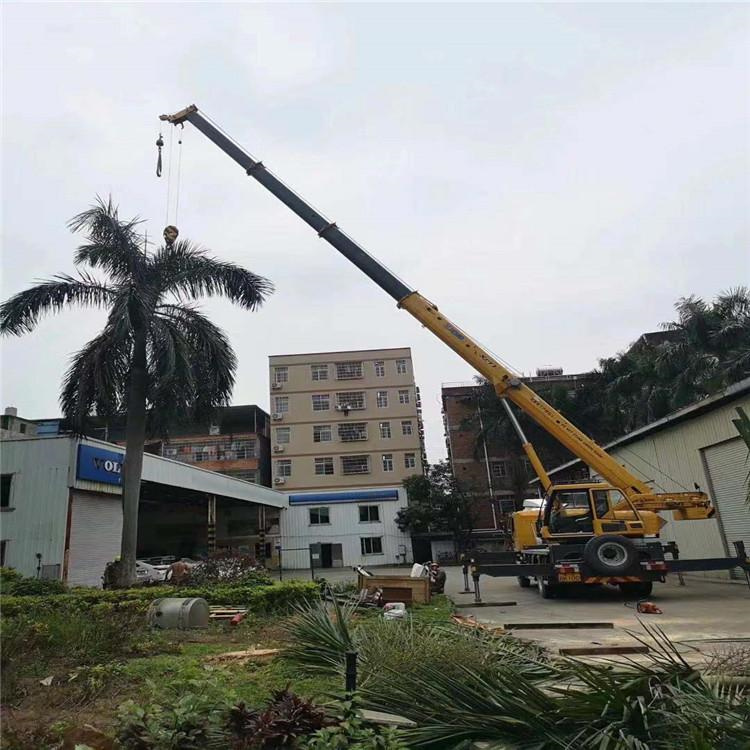 龙马潭12吨吊车出租一天的收费标准是什么