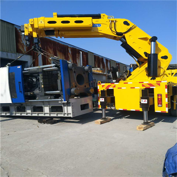 龙马潭 大吨位折臂吊出租费用解析：一小时租赁多少钱